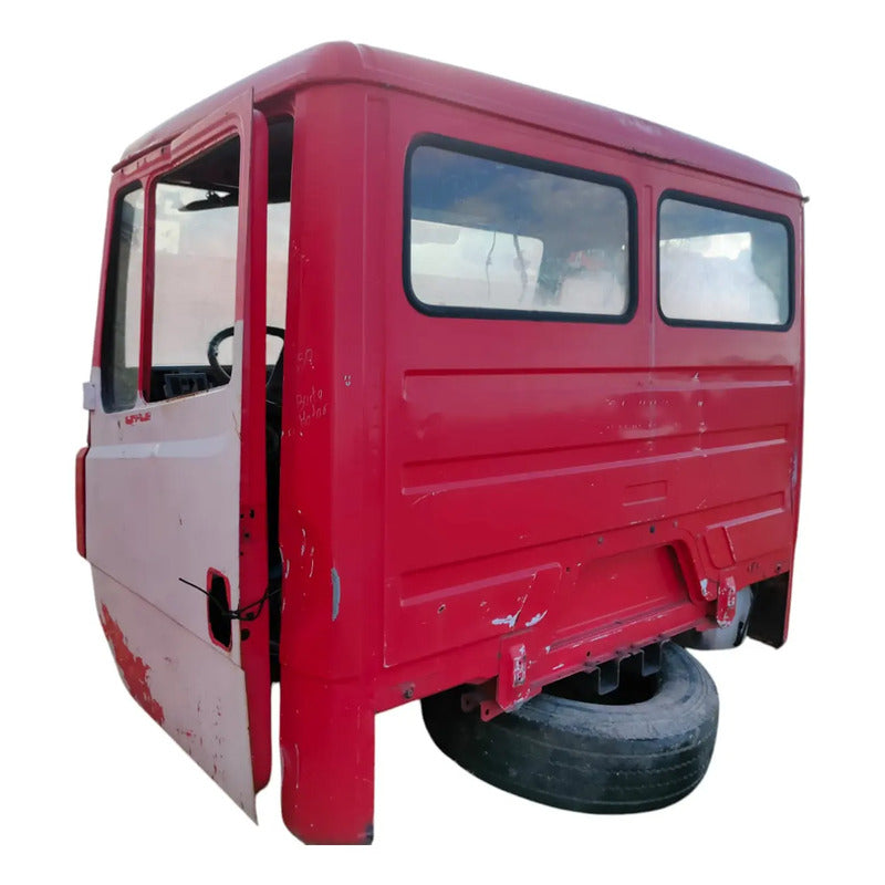 Cabina Freightliner Fl70 Año 2000