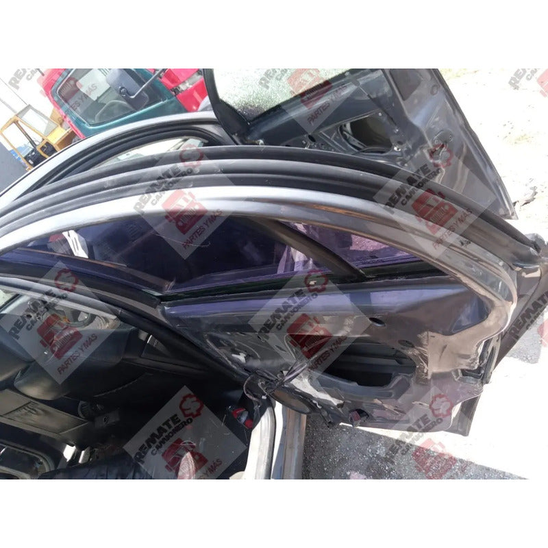 Puerta Derecha Chevrolet Vectra 2003 V6 3.2 Derecha Gris