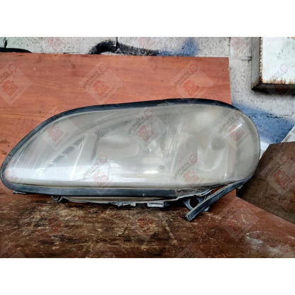 Faro Unidad Freightliner Columbia M2