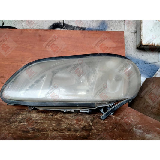 Faro Unidad Freightliner Columbia M2