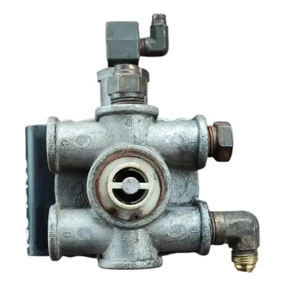 Válvula Frenos Aire Relay Hyundai Hd120 Gris Oscuro