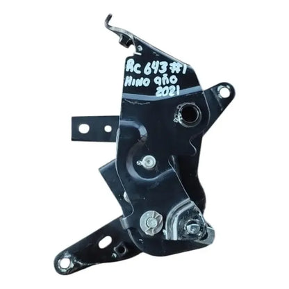 Base Soporte Gancho Cabina Hino 300 816 716 Año 2021