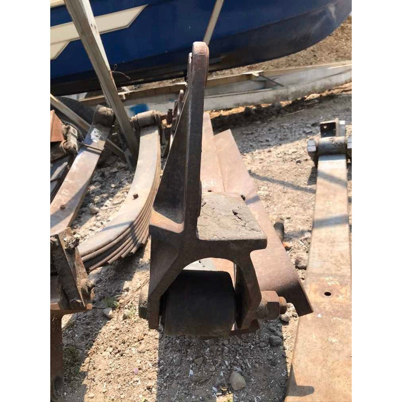 Percha Eje Delantero Volvo 4 Agujeros