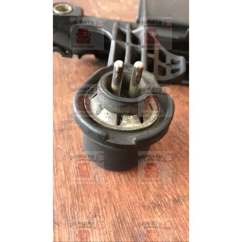 Tolva Canaleta Protector Cableado Arnes Motor Mercedes Benz