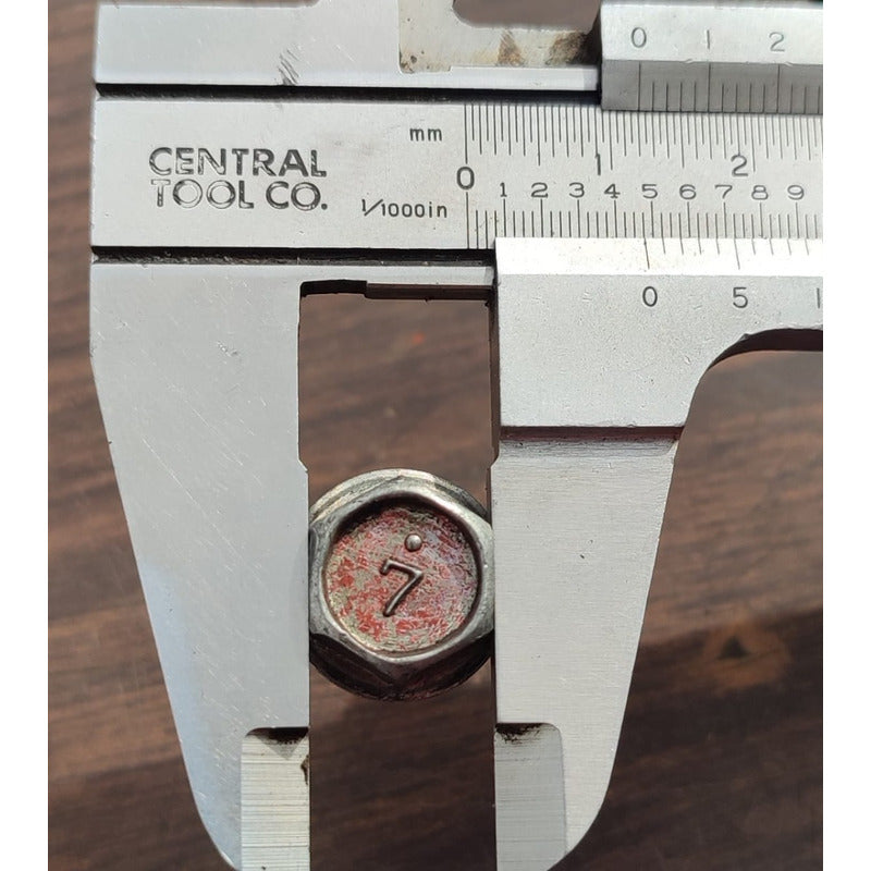 Tornillo Tubo Agua Motor Hino 300 816 716 4pz