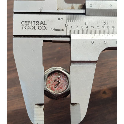 Tornillo Tubo Agua Motor Hino 300 816 716 4pz
