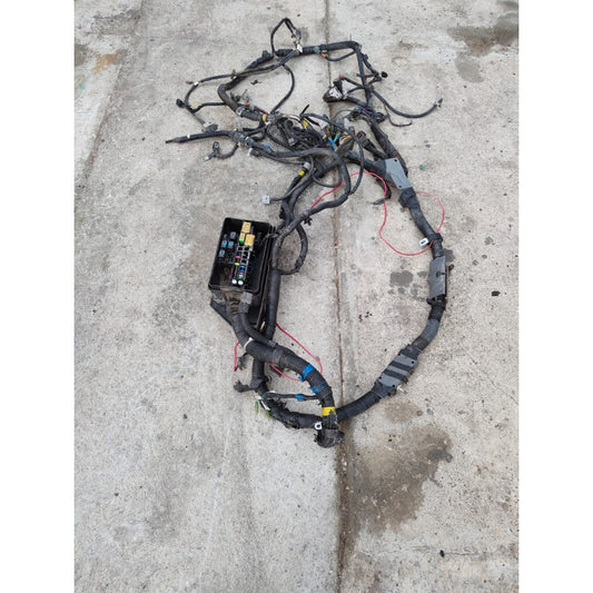 Caja Tablero Fusibles Arnes Sterling 360 Detalle