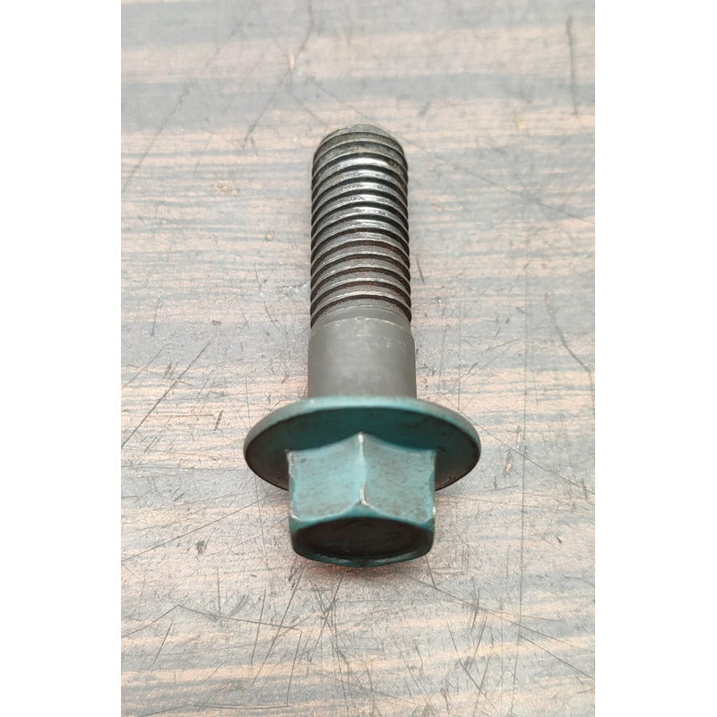 Tornillo Multiple Escape Navistar Maxxforce 7.6l Internation