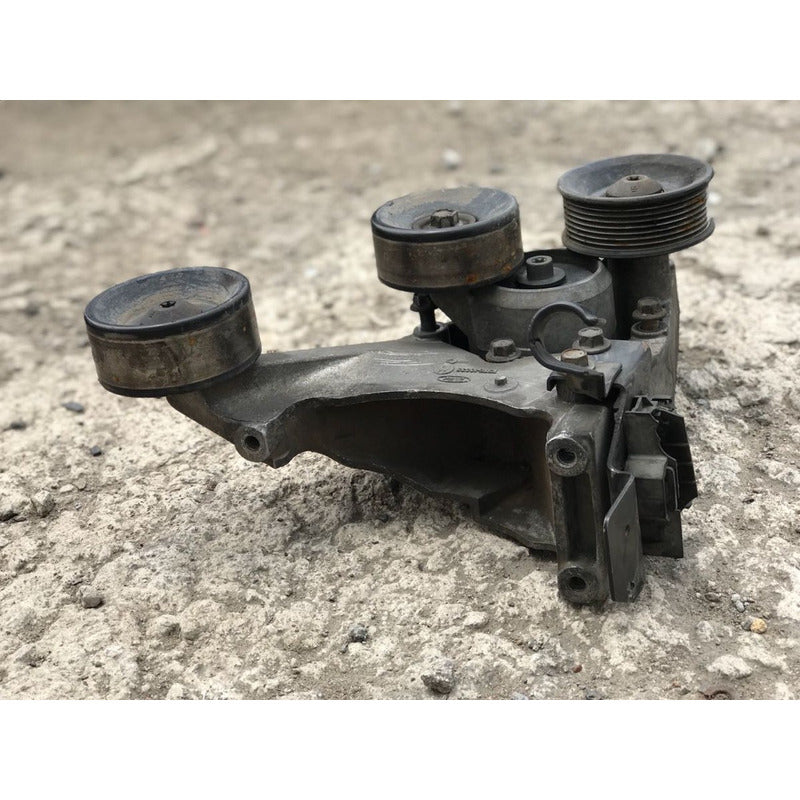 Soporte Alternador Ford Diesel Power Stroke 7.3 Navistar