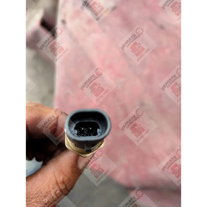Sensor De Temperatura Refrigerante Motor Cummins Detroit