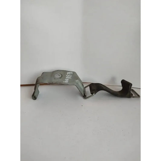 Sujetador Base Soporte Accesorio Cabina Isuzu Elf