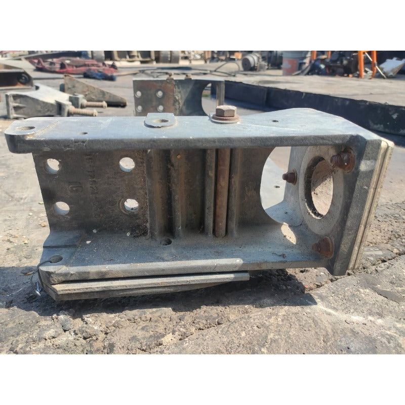 Freightliner Fld 120 Soporte Base Cabina