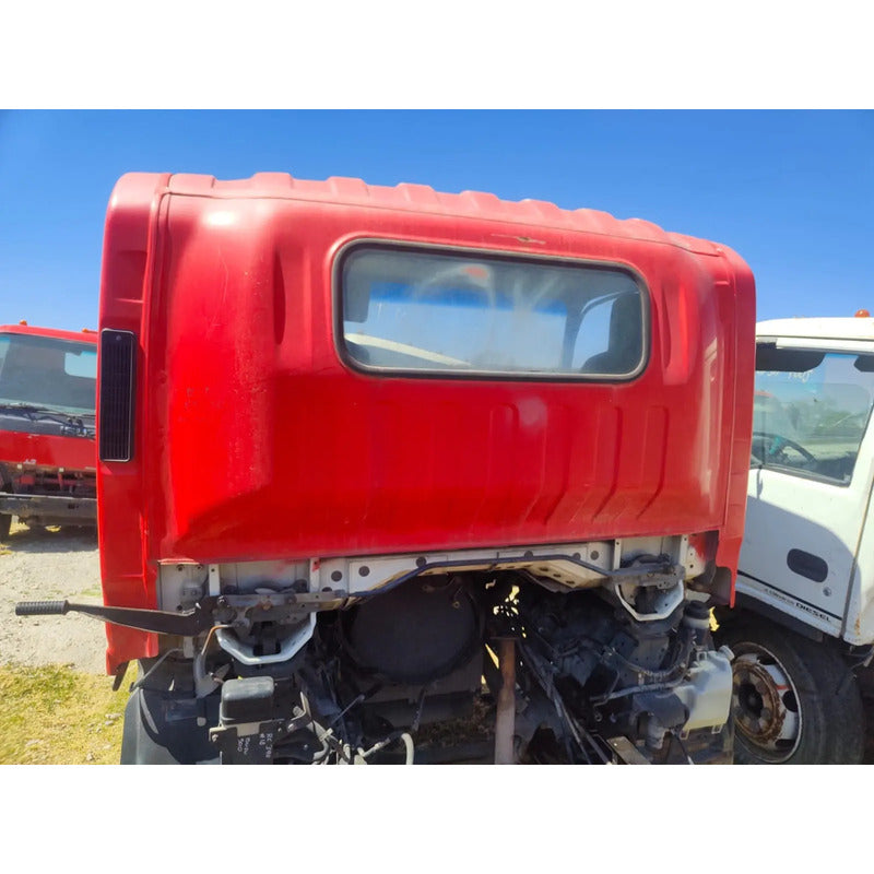 Cabina Isuzu Elf 500 Año 2010