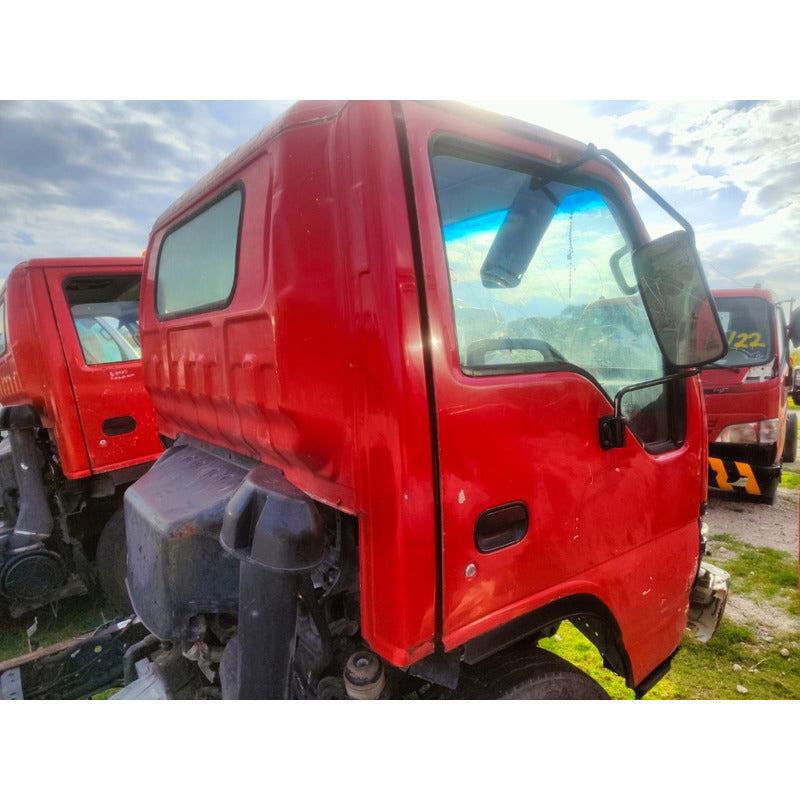 Cabina Isuzu Elf 450 Año 2007