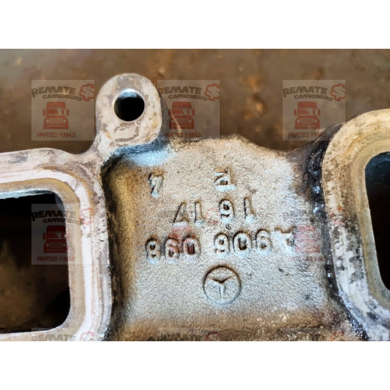 Multiple De Admision Motor Mercedes Benz Om 906 Freightliner