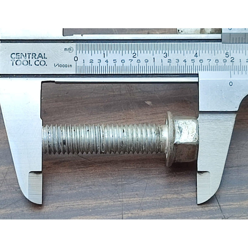 11 Tornillos Housing Transmisión Isuzu Elf 400 450 500