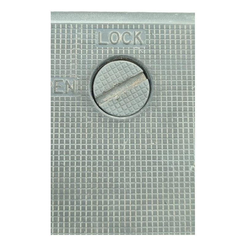 Tapa Cubierta Fusibles Cabina Isuzu Elf 450