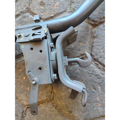 Soporte De Cabina Trasero Hino 300 716-816  2010