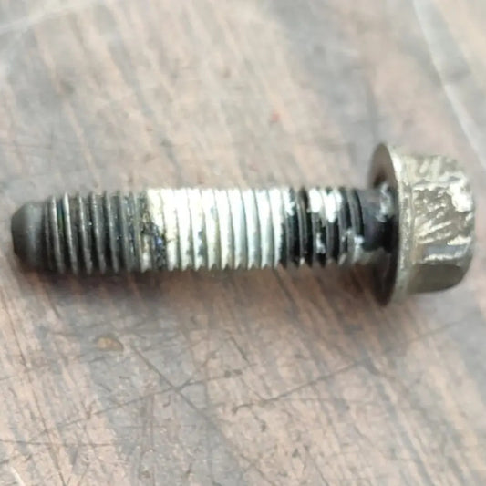 Tornillo Enfriador Aceite Motor Isuzu 4jj1 Elf 300 200