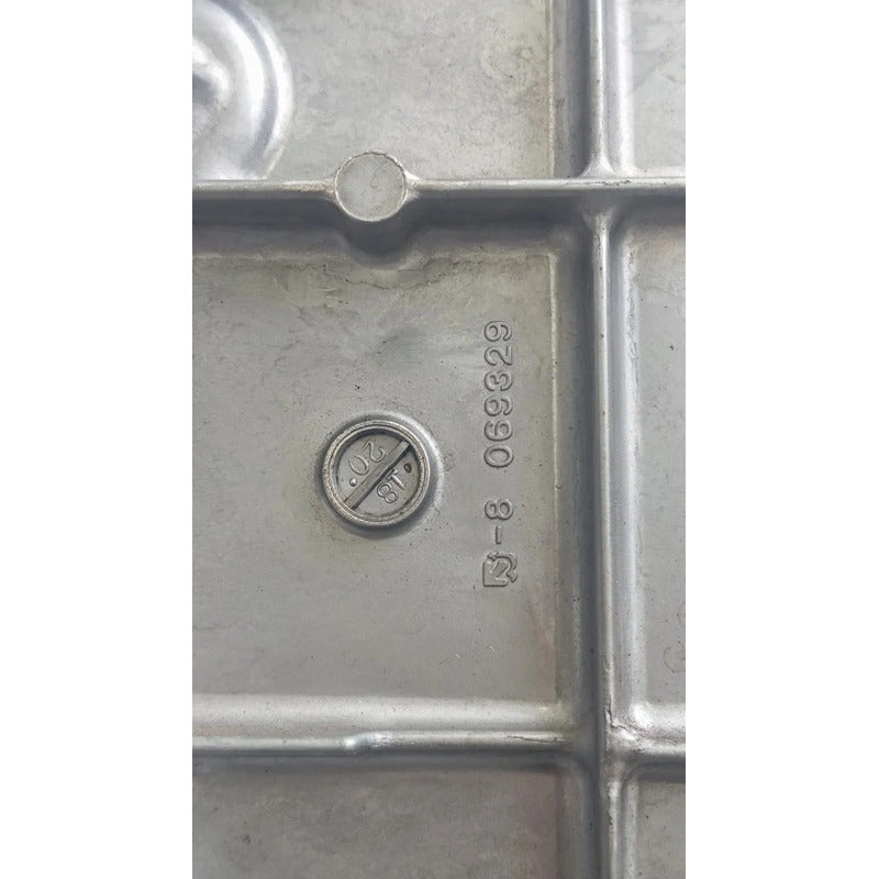 Tapa Punterias Motor Isuzu Isuzu 4hk1-okl650 Año 2022 Plateado