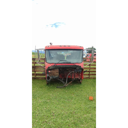 Cabina Kenworth T300 T370 Año 2001