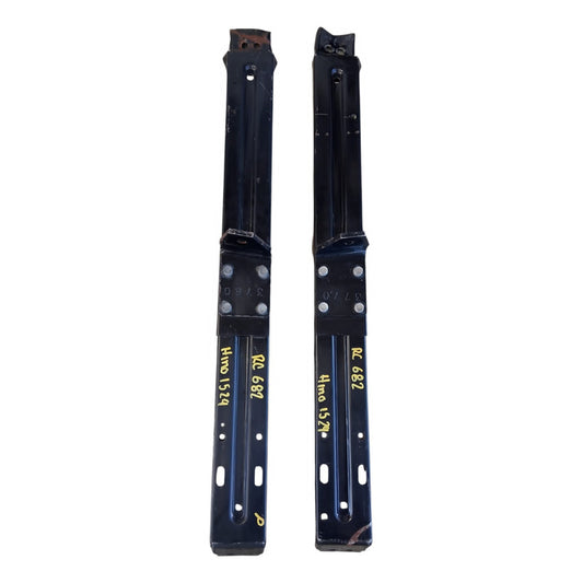 Soporte Base Radiador Hino 500 1524 2021 Par Negro