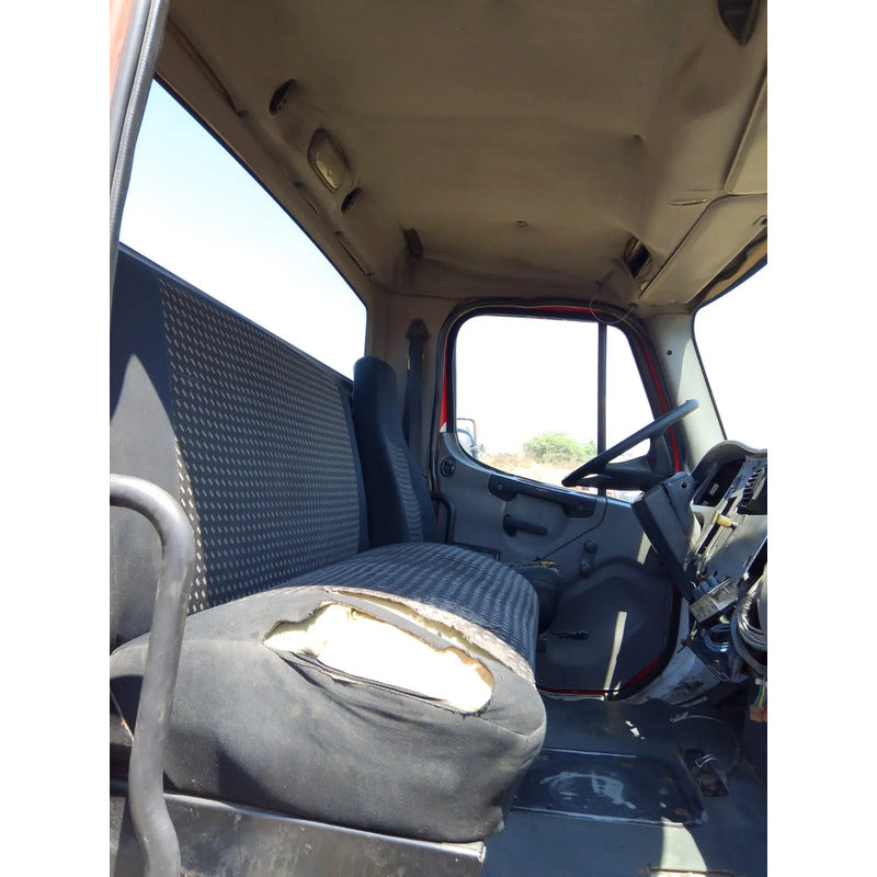 Cabina Cofre Freightliner M2 Año 2009
