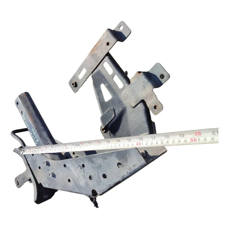 Soporte Base Perno Gancho Seguro Cabina Isuzu Elf 200 300