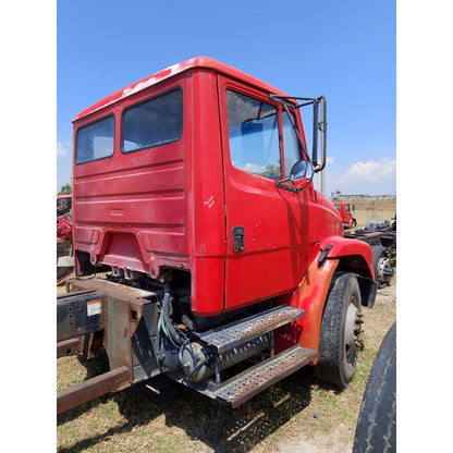 Cofre Cabina Freightliner Fl70 Fl 70 Año 2002