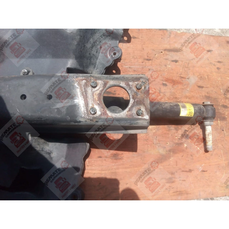 Tolva Rueda Base Amortiguador Hino 300 817 717