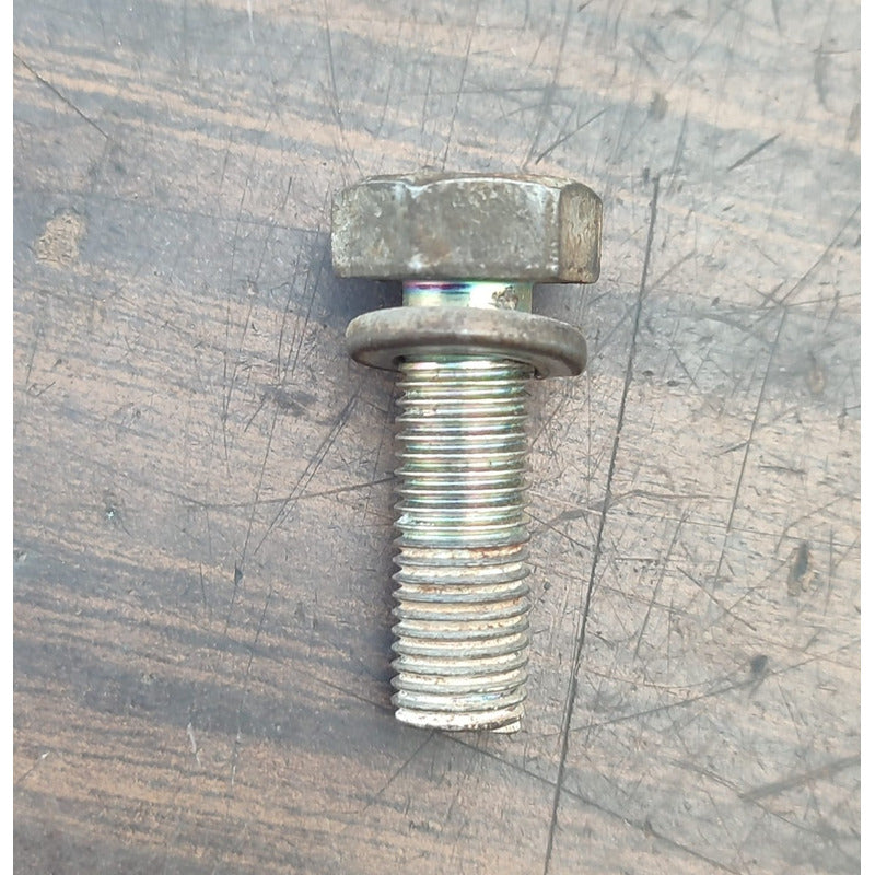 Tornillo Coraza Motor Kubota V2203 Carrier Tuerca 8 Piezas