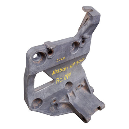 Soporte Base Alternador Motor Nissan Np300 D22 Vk500