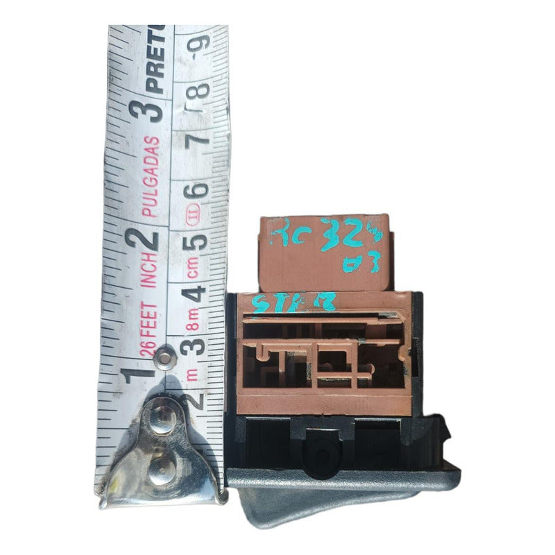 Botón Switch Luces Tablero Sterling 360 Freight Interruptor