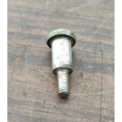 Tornillo Tapa Distribución Motor Isuzu 4jj1 Elf 300