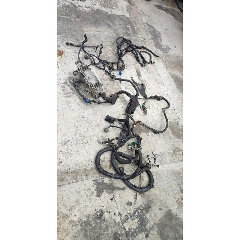 Arnes Conector Modulo Caja Fusibles Isuzu Elf 300 200