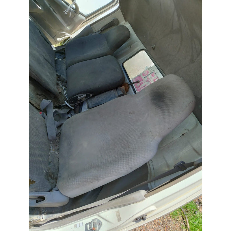 Cabina Toyota Hino 300 716 Año 2009