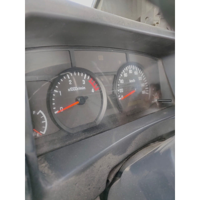 Cabina Isuzu Elf 300 Año 2011