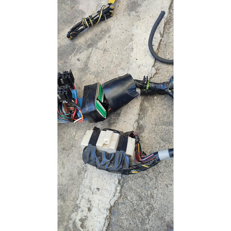 Arnes Tablero Interior Cabina Isuzu Elf 300 2018-2023