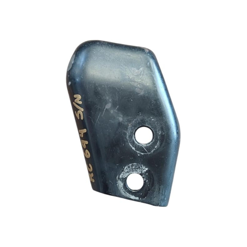 Soporte Postenfriador Nissan Diesel Frontier Np300 Cabstar Plateado