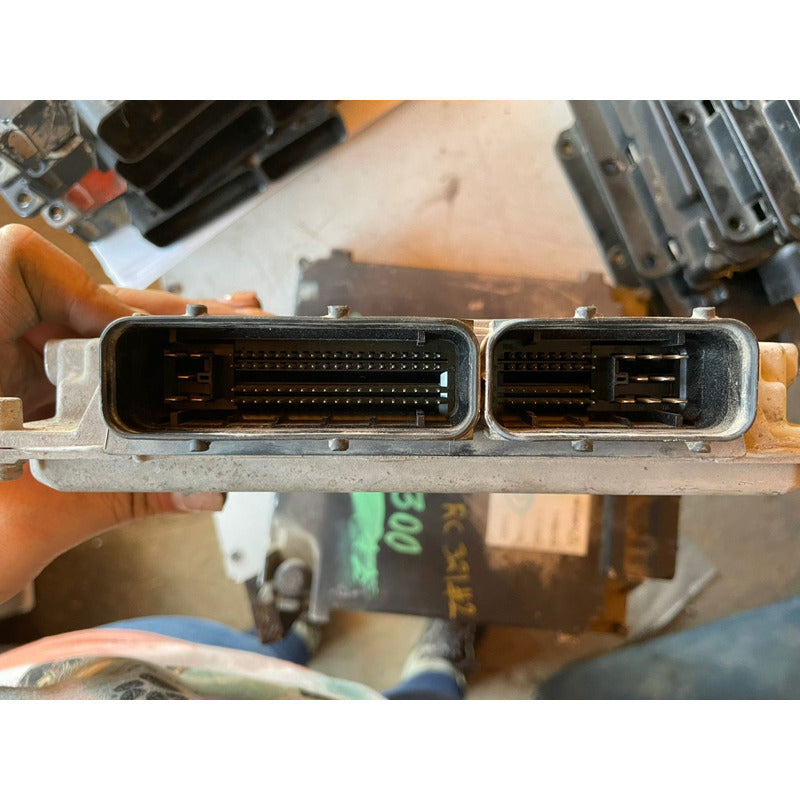 Modulo Computadora Motor Isuzu Elf 4jj1 300