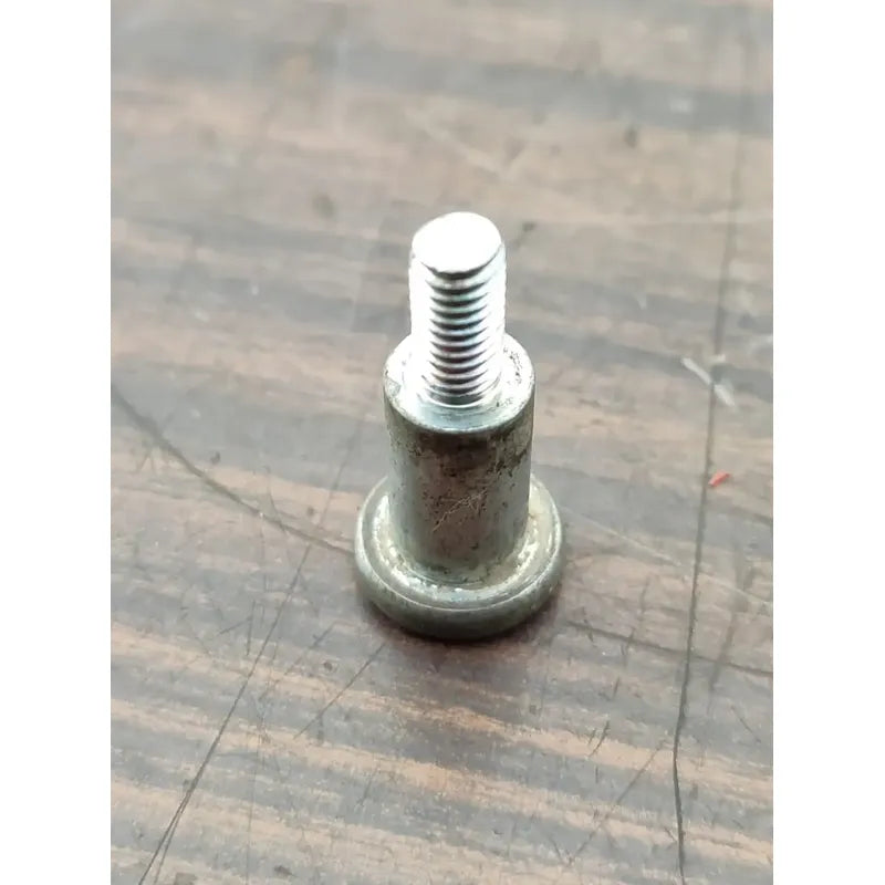Tornillo Tapa Distribución Motor Isuzu 4jj1 Elf 300