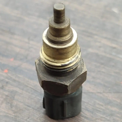 Sensor Toma Agua Hino 300 816 716