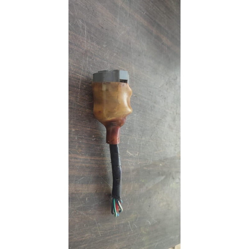 Conector Tapa Punterias Motor Isuzu 450 500