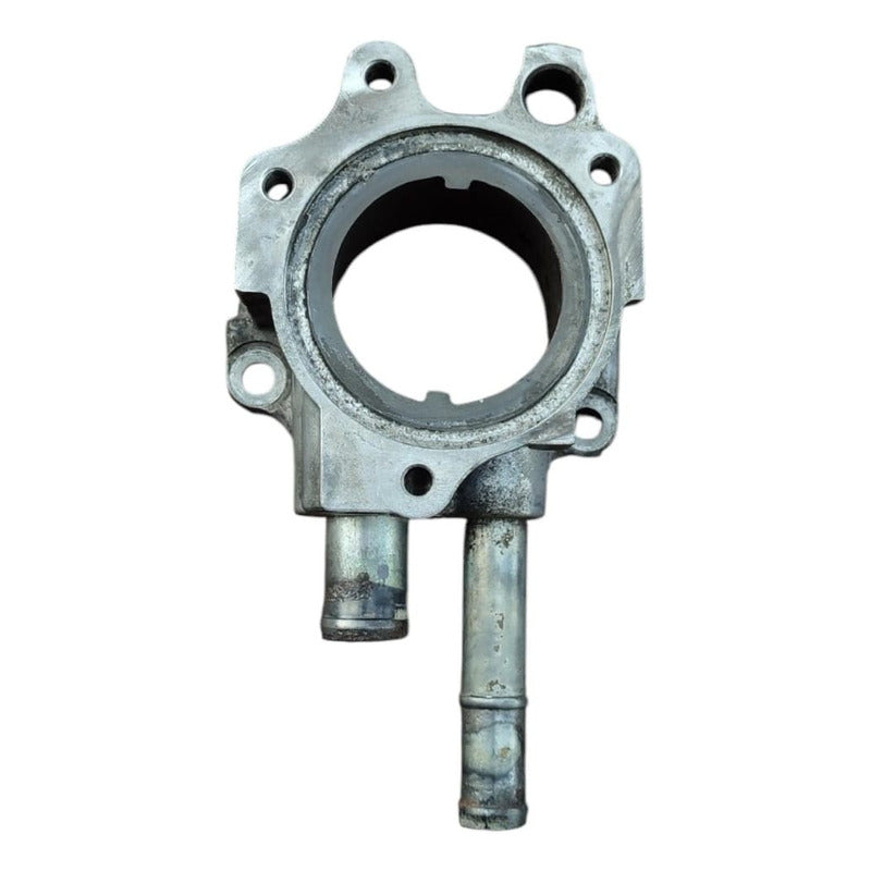 Base Soporte Tubo Agua Caja De  Termostato Hino 816 716 300