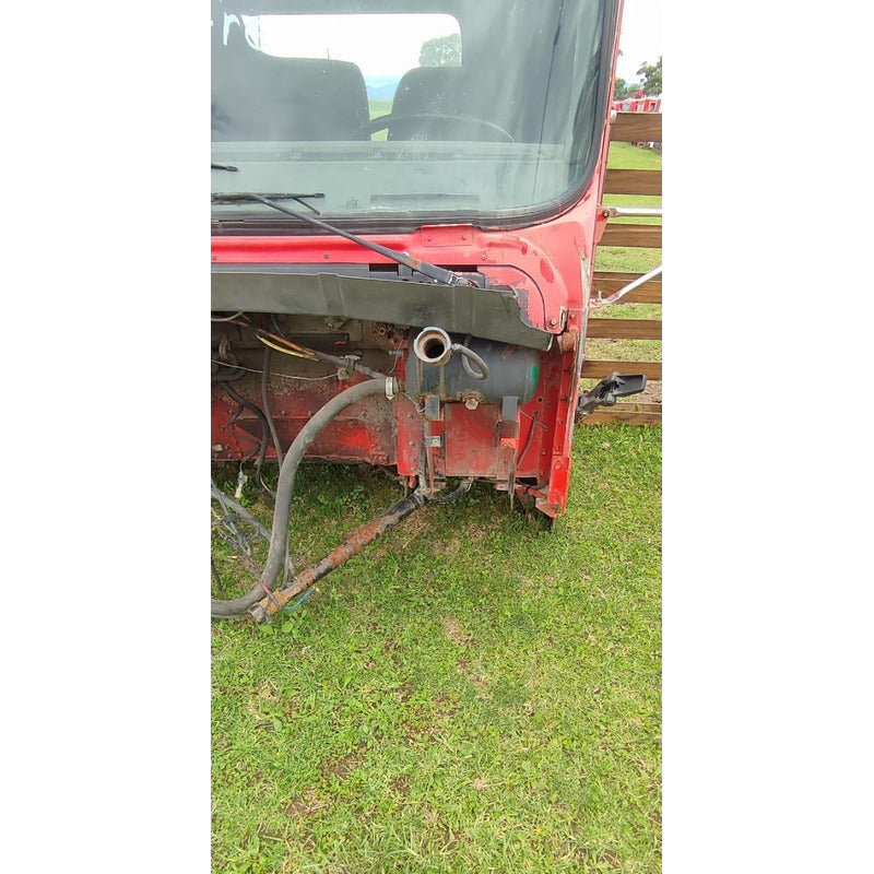 Cabina Kenworth T300 T370 Año 2001