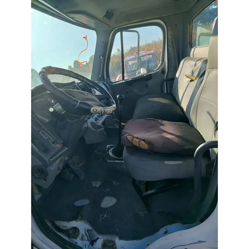Cabina Cofre Freightliner M2 Año 2007
