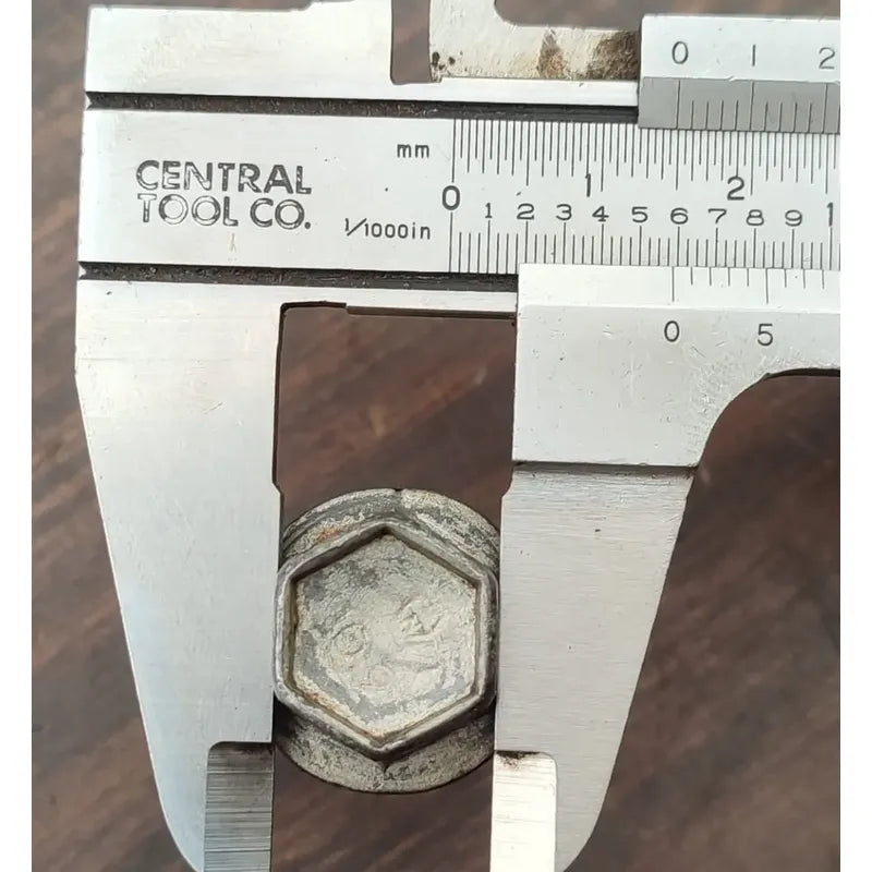 Tornillo Coraza Concha Motor Navistar Maxxforce 7.6l Inter
