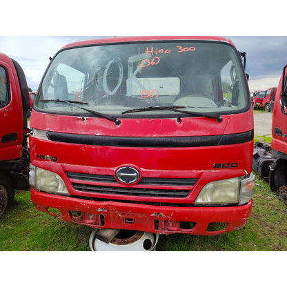 Cabina Hino 300 816 716