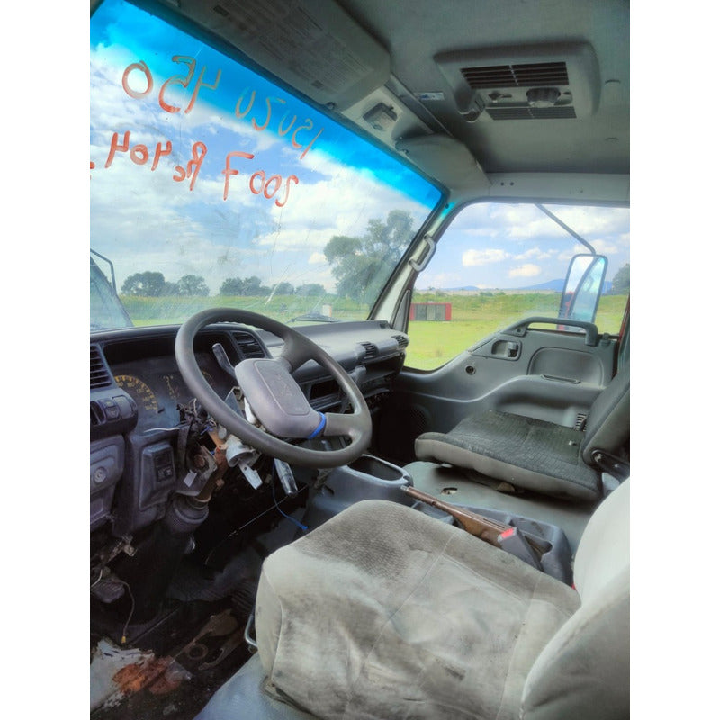 Cabina Isuzu Elf 450 Año 2007