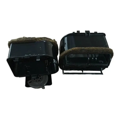 Soporte Base Rejilla Ventanilla A/c Tablero Ford Sterling